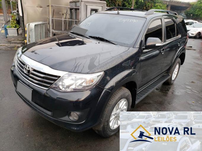TOYOTA HILUX SW4 12/12