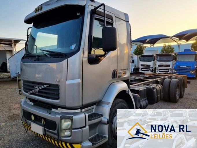 VOLVO VM260 08/08