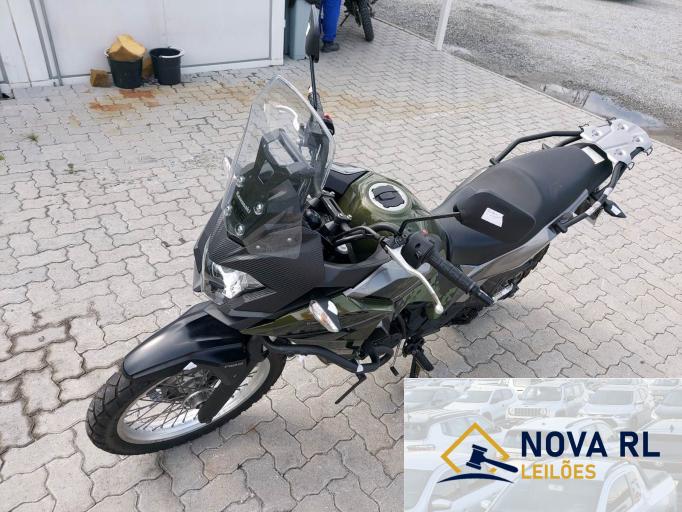 KAWASAKI VERSYS-X 18/18