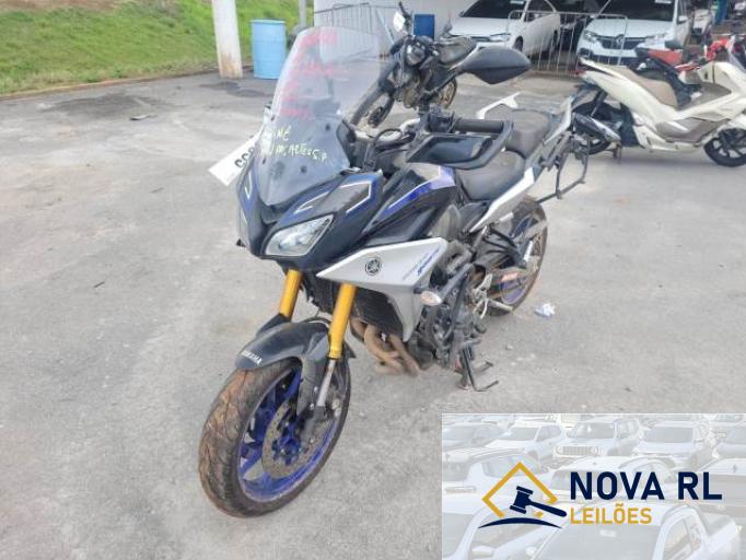 YAMAHA MT-09 TRACER 21/21