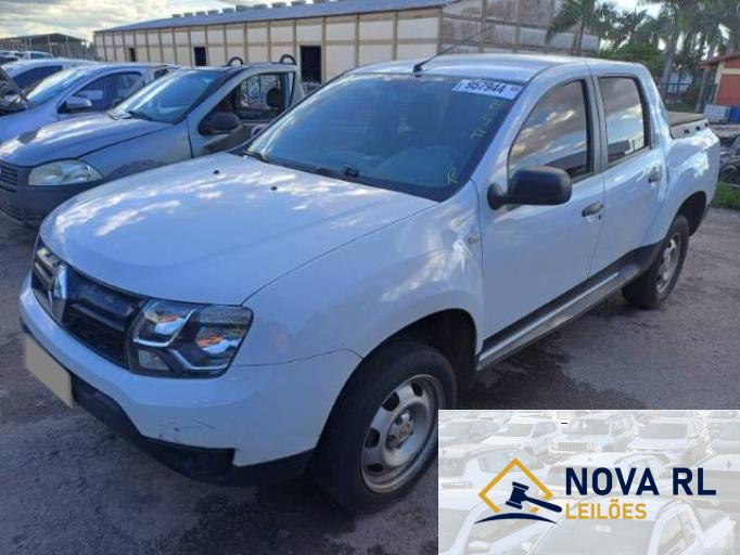 RENAULT DUSTER OROCH 18/18