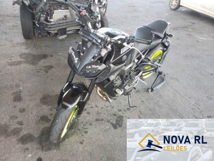 YAMAHA MT-09 20/20