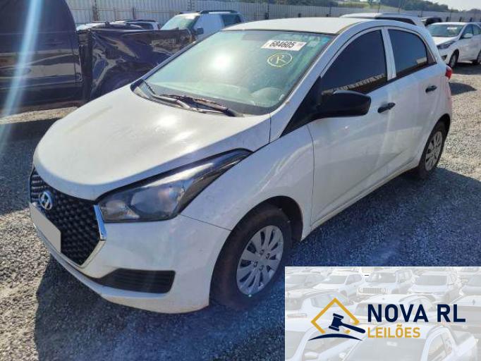 HYUNDAI HB20 19/19